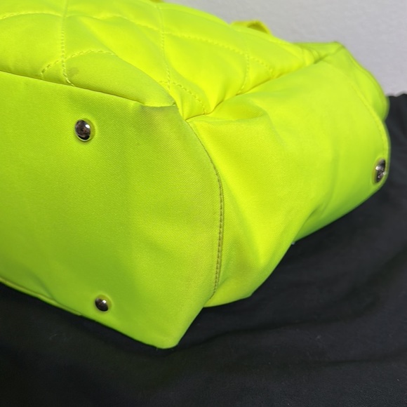 Chanel biarritz rare color tote bag - Picture 7 of 16